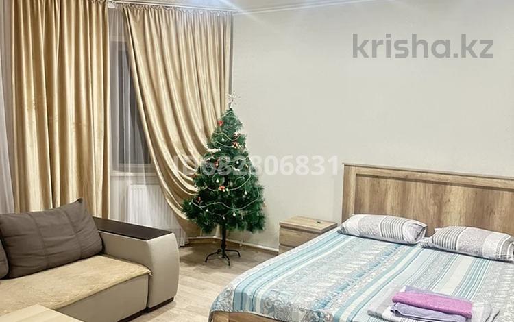 2-комнатная квартира, 54 м², 2/9 этаж посуточно, Жаяу Мусы 7А за 15 000 〒 в Павлодаре — фото 12