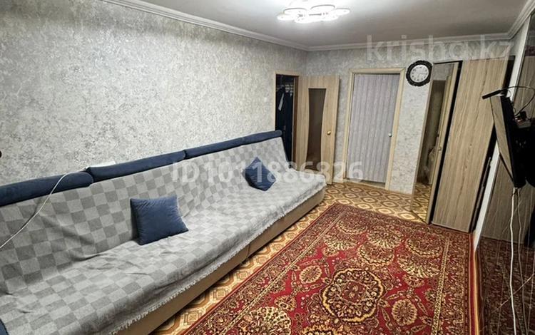 2-бөлмелі пәтер · 50 м² · 2/5 қабат, Майкудук, 19й микрорайон 42, бағасы: 14.7 млн ₸ в Караганде, Алихана Бокейханова р-н — фото 2