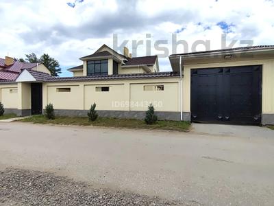 Отдельный дом · 9 комнат · 450 м² · 13.5 сот., мкр Городской Аэропорт — Микрорайон Алтын Арка за ~ 180 млн 〒 в Караганде, Казыбек би р-н