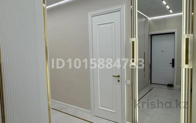 3-бөлмелі пәтер · 77 м² · 4/12 қабат, Кабанбай батыр 56 — Ботанический сад, бағасы: 122.5 млн ₸ в Астане, Есильский р-н — фото 2