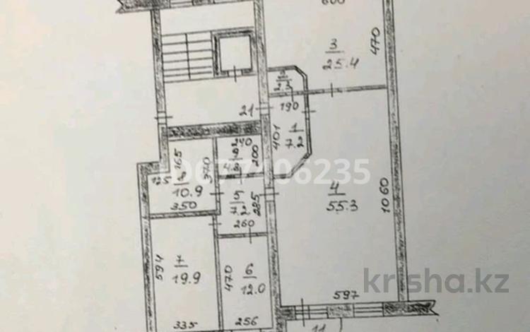 3-комнатная квартира, 148 м², 5/9 этаж, Каирбекова 65 за 48.8 млн 〒 в Костанае — фото 2