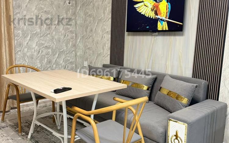 1-комнатная квартира · 42 м² · 1/3 этаж, мкр Думан-2, Халиуллина 194/5 — За Магнум по Талгарскому тракту за 15 000 〒 в Алматы, Медеуский р-н — фото 2