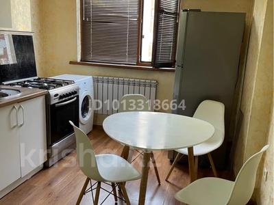 2-бөлмелі пәтер · 60 м² · 5/5 қабат, мкр Тастак-3 232, бағасы: 300 000 ₸ в Алматы, Алмалинский р-н