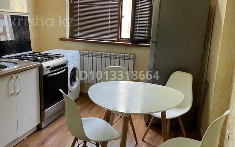 2-бөлмелі пәтер · 60 м² · 5/5 қабат, мкр Тастак-3 232, бағасы: 300 000 ₸ в Алматы, Алмалинский р-н — фото 4