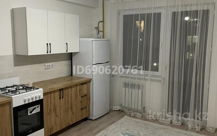 3-комнатная квартира, 82.4 м², 2/5 этаж помесячно, Алтынорда