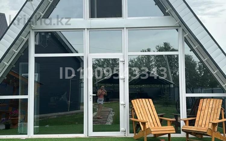 Жеке үй · 2 бөлме · 100 м², Садовая 1/4, бағасы: 48 000 〒 в Уральске — фото 8