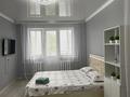 1-комнатная квартира · 50 м² · 3/5 этаж, Аманжолова 162 за 13 000 ₸ в Уральске, мкр Школьник