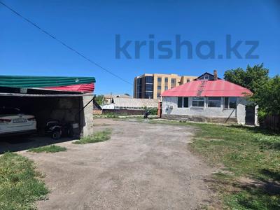 Часть дома · 3 комнаты · 124 м² · 10 сот., мкр Михайловка , Мкр Михайловка Ремесленный 6 — Ремесленный 6/1 за 27 млн 〒 в Караганде, Казыбек би р-н