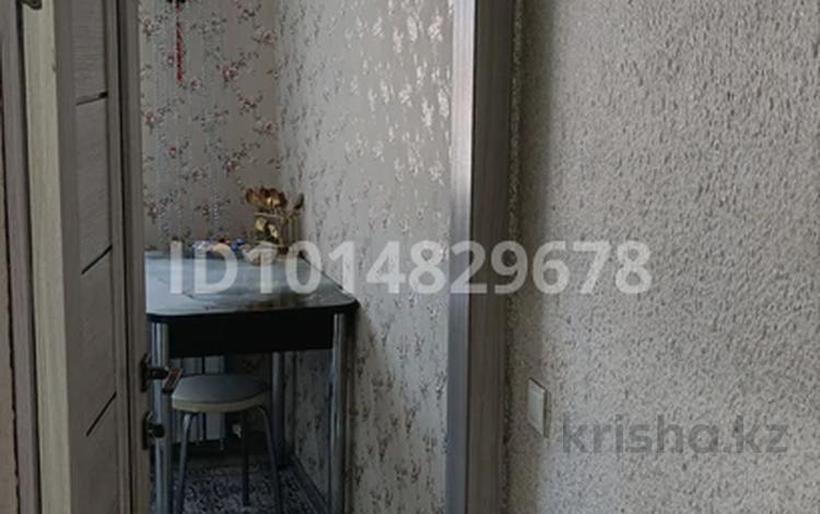 3-комнатная квартира · 54 м² · 2/4 этаж, Сейфуллина — 3 школа за 18.4 млн ₸ в Уральске — фото 2