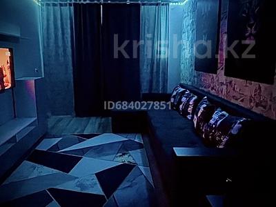 Пәтерлер в Восточно-Казахстанской обл.: 2-бөлмелі пәтер · 52 м² · 1/5 қабат, 4 мкрн 5 — 3 школы, бағасы: 12.5 млн 〒 2-бөлмелі пәтер · 52 м² · 1/5 қабат, 4 мкрн 5 — 3 школы, бағасы: 12.5 млн 〒 в Риддере