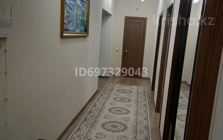 2-комнатная квартира · 62.5 м² · 5/5 этаж, Микрорайон Бахыт 12 — Поликлиника за 22 млн 〒 в Акмоле — фото 2