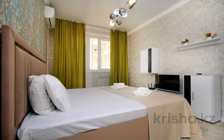 1-комнатная квартира · 35 м² · 3/10 этаж, Толе би 285/8 к6, — Озера и автовокзал Сайран, ТРЦ Гранд парк за 3 000 ₸ в Алматы, Ауэзовский р-н — фото 2
