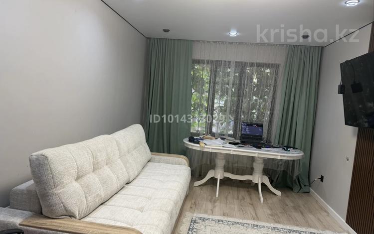 3-бөлмелі пәтер · 70 м² · 1/5 қабат, Мамыр-7 ш/а. 8, бағасы: 62 млн ₸ в Алматы, Ауэзовский р-н — фото 2