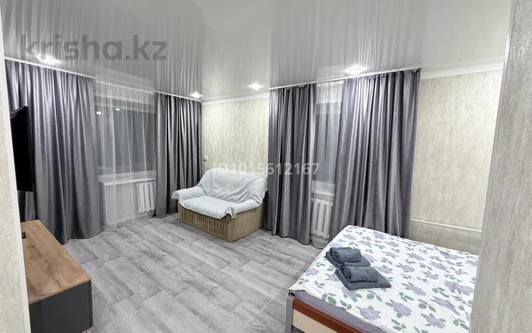 1-бөлмелі пәтер · 38 м² · 4/5 қабат, Жаңа қала ш/а., Алиханова 30/1, бағасы: 15 000 ₸ в Караганде, Казыбек би р-н — фото 2