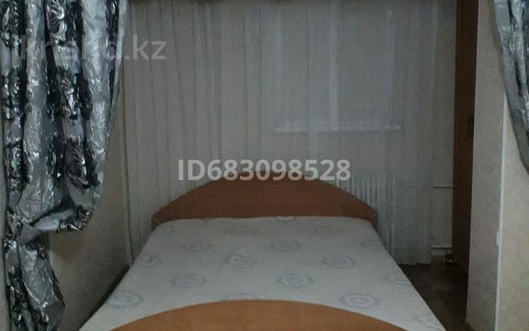 1-бөлмелі пәтер · 35 м² · 2/5 қабат, 6-ш/а. 32, бағасы: 8 000 ₸ в Актау, 6-й мкр — фото 2