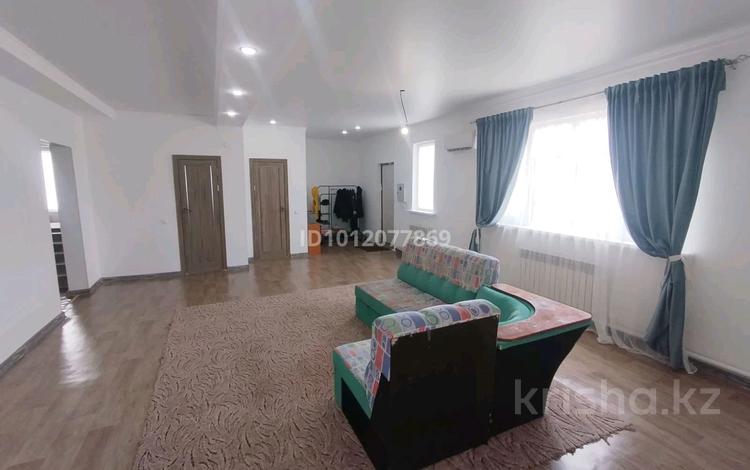 Жеке үй · 4 бөлме · 230 м² · 8 жүзд., пгт Балыкши, Алимхана Ермекова 25, бағасы: 22.5 млн ₸ в Атырау — фото 2