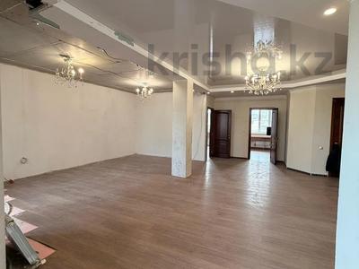4-комнатная квартира · 156.9 м² · 3/10 этаж, Казыбек Би 42 за 96 млн 〒 в Усть-Каменогорске