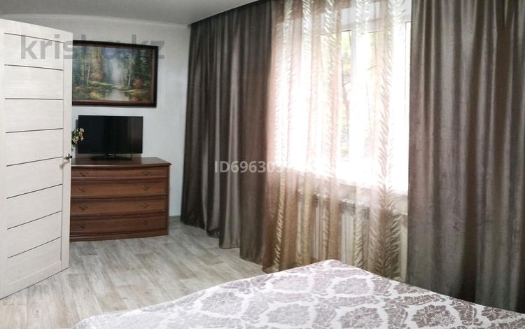 2-комнатная квартира · 45 м² · 1/3 этаж, Майлина 32 — АЭРОПОРТ за 18 000 〒 в Алматы, Турксибский р-н — фото 15