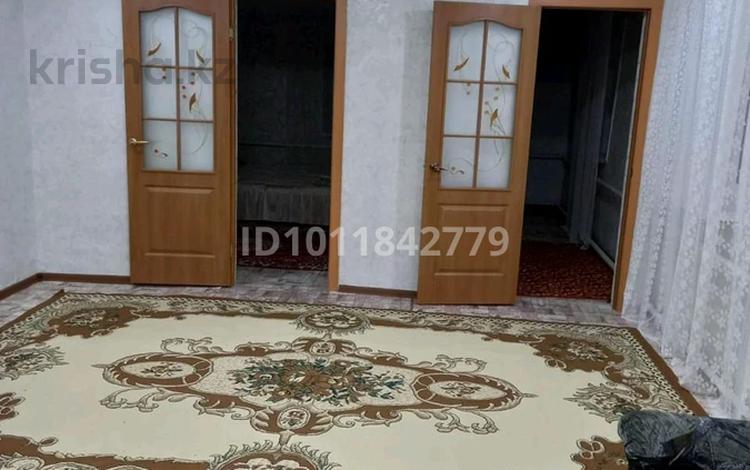 Отдельный дом · 3 комнаты · 80 м² · 10 сот., Абая 67 — П. Октябрьский за 12 млн ₸ в Лисаковске — фото 2