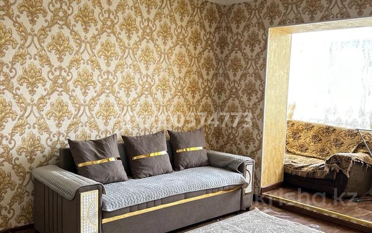 2-комнатная квартира · 42 м² · 4/4 этаж, Сулейманова 16 — Уг. Желтоксан, в доме 1000 мелочей за 160 000 〒 в Таразе — фото 2