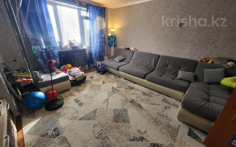 2-комнатная квартира · 61 м² · 3/10 этаж, мкр Юго-Восток, Шахтеров 70 за 25 млн ₸ в Караганде, Казыбек би р-н — фото 3