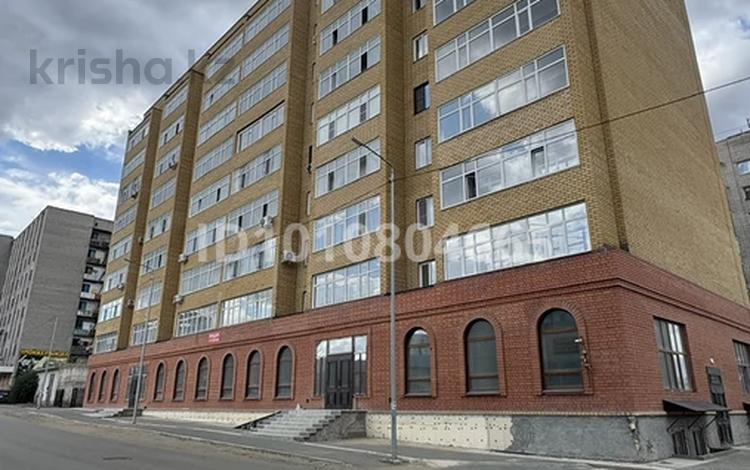 2-бөлмелі пәтер · 75 м² · 6/9 қабат, Найманбаева 189а, бағасы: 31.5 млн ₸ в Семее — фото 2