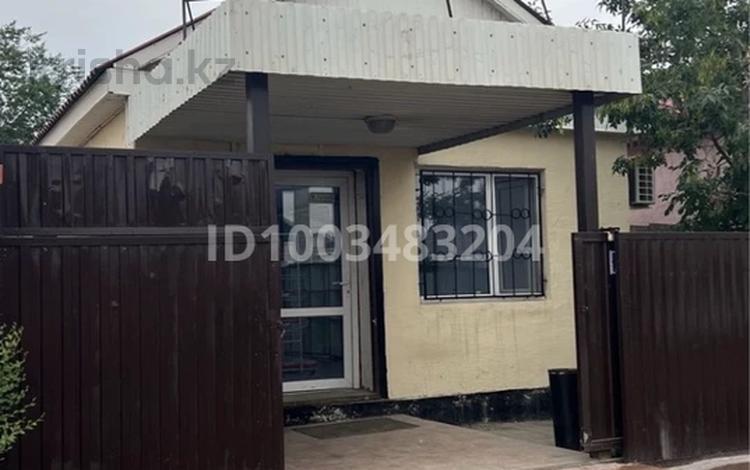Дүкендер мен бутиктер · 40 м², бағасы: 180 000 ₸ в Атырау — фото 2