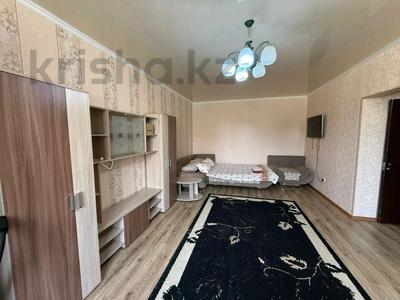 1-комнатная квартира · 60 м² · 1/5 этаж, 19-й мкр 14/3 за 1 500 〒 в Актау