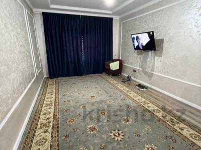 4-комнатный дом помесячно, 175 м², 18 сот., Кали Надырова за 450 000 〒 в Алматы, Наурызбайский р-н