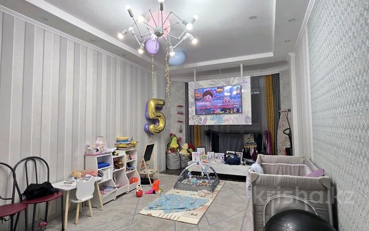 2-комнатная квартира · 61 м² · 1/9 этаж, Женис 45/3 за 27 млн 〒 в Астане, Сарыарка р-н — фото 35