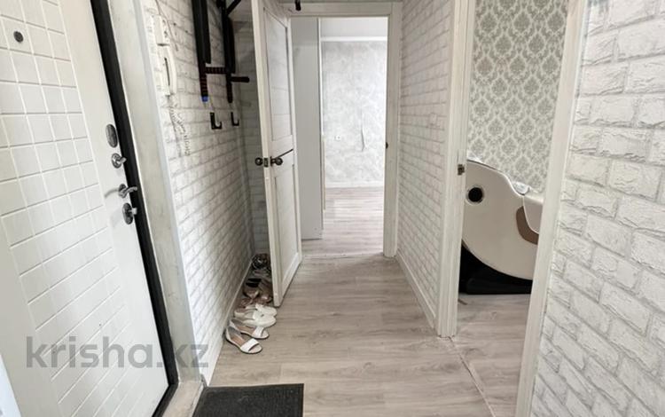 2-комнатная квартира · 45 м² · 5/5 этаж, абая 37 за 14.2 млн ₸ в Уральске — фото 2