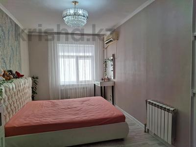 3-бөлмелі пәтер · 97 м², 27-й мкр 85, бағасы: 24 млн ₸ в Актау