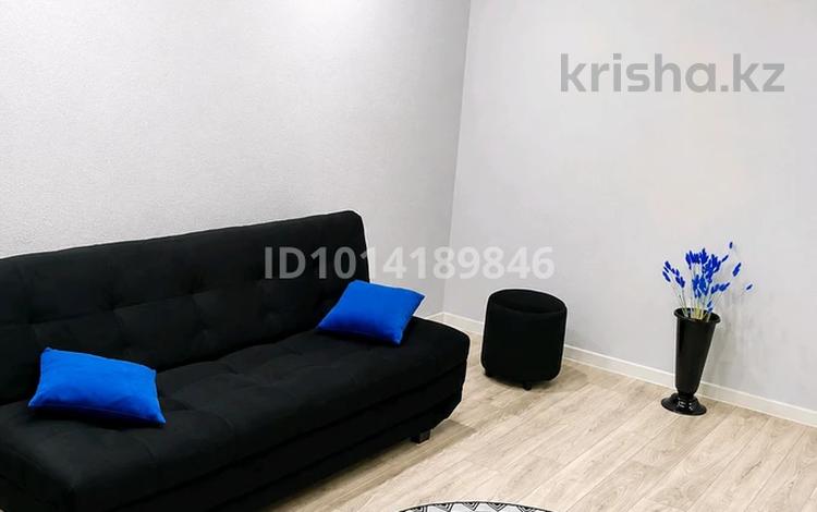 1-комнатная квартира · 30.2 м² · 1/5 этаж, Пришахтинск, Пришахтинск, 22й микрорайон 35 за 12 000 ₸ в Караганде, Алихана Бокейханова р-н — фото 9
