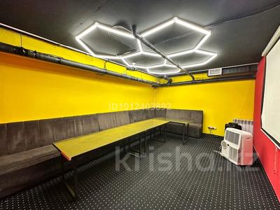 4-комнатная квартира · 300 м² · 1/2 этаж, Мкр. Жетысу-3 23 за 100 000 〒 в Алматы, Ауэзовский р-н