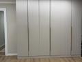 3-бөлмелі пәтер · 79.3 м² · 6/9 қабат, Курмангазы 157 — ул. Курмангазы, угол пр. Абая, бағасы: 28 млн ₸ в Уральске, мкр Школьник — фото 4