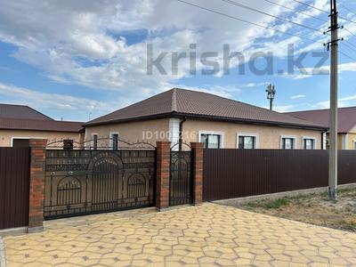 Жеке үй · 6 бөлме · 370 м² · 10.2 жүзд., Өркен ш/а., 4 8 — Өркен 2, бағасы: 45 млн ₸ в Атырау, мкр Оркен
