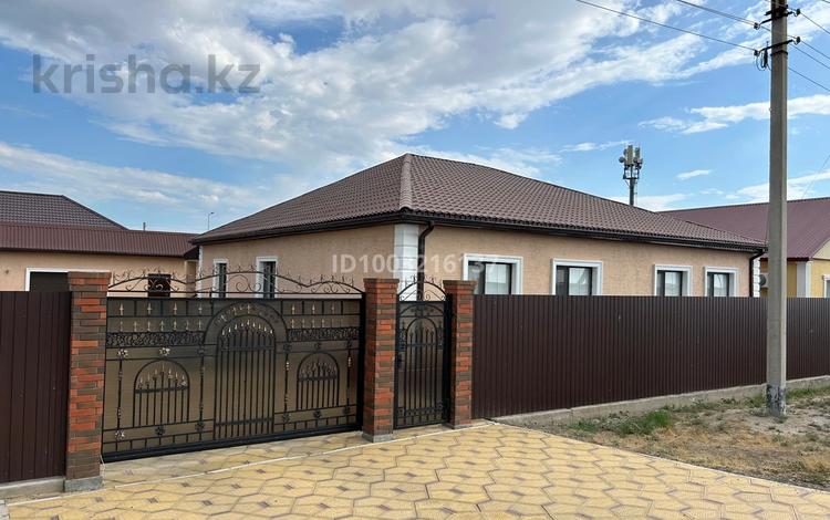 Отдельный дом · 6 комнат · 370 м² · 10.2 сот., мкр Оркен, 4 8 — Өркен 2 за 45 млн ₸ в Атырау — фото 11