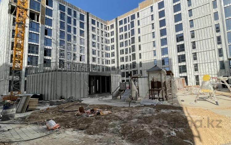2-бөлмелі пәтер · 72 м² · 4/9 қабат, Байтерекова 2б, бағасы: 37 млн ₸ в Шымкенте — фото 2