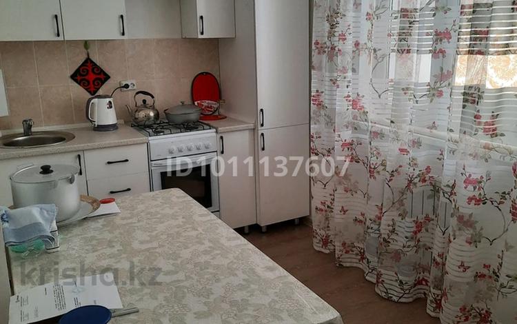 1-бөлмелі пәтер · 45 м² · 5/9 қабат, мкр Нурсая, бағасы: 150 000 ₸ в Атырау — фото 2