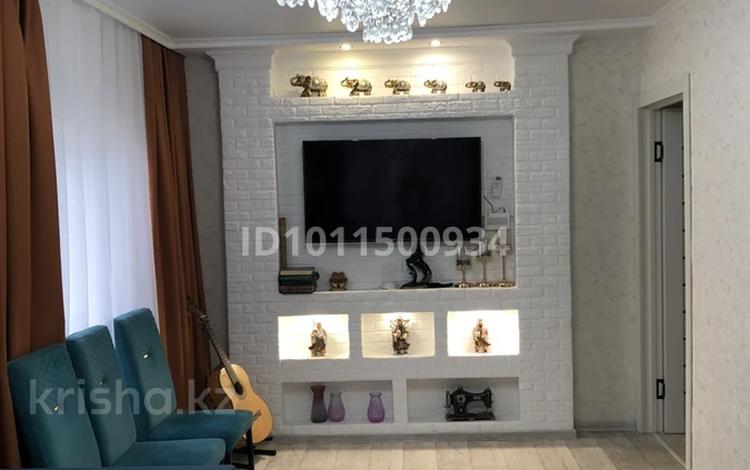 2-бөлмелі пәтер · 46 м² · 2/4 қабат, Старый город, Каратаева 21 — Есет батыра/каратаева, бағасы: 15 млн ₸ в Актобе — фото 2
