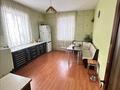 Жеке үй · 10 бөлме · 460 м² · 10 жүзд., Ауэзова 20, бағасы: 180 млн ₸ в Конаеве — фото 17