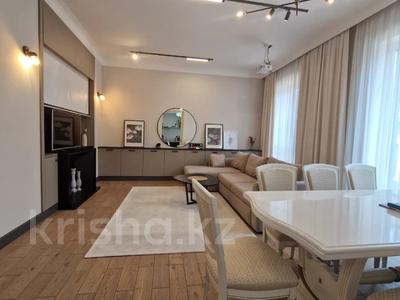 4-бөлмелі пәтер, 150 м², 3/3 қабат ай сайын, Аль- Фараби 116, бағасы: 2.2 млн 〒 в Алматы, Медеуский р-н