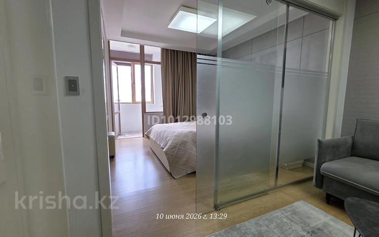 1-бөлмелі пәтер · 42 м² · 28 қабат, Кошкарбаева 10/1, бағасы: 31.5 млн ₸ в Астане, Сарайшык р-н — фото 2