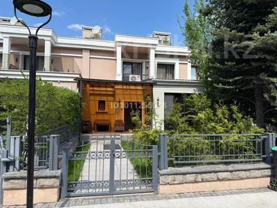 5-бөлмелі пәтер · 270 м² · 1/3 қабат, мкр Горный Гигант, Микрорайон Эдельвейс 5, бағасы: 350 млн ₸ в Алматы, Медеуский р-н