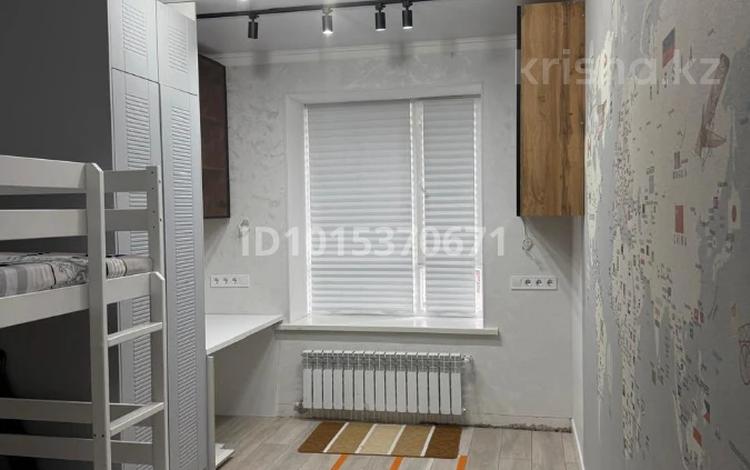 3-бөлмелі пәтер · 80 м² · 1/9 қабат, Байтурсын 36, бағасы: 300 000 ₸ в Астане, Сарайшык р-н — фото 11