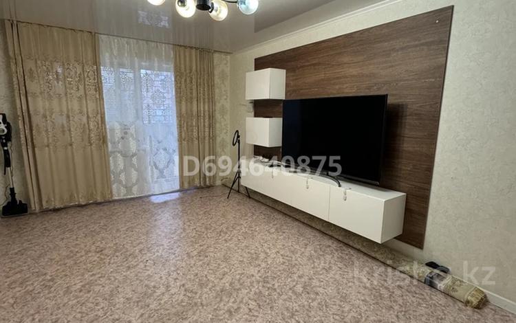 2-комнатная квартира, 65 м², 1/5 этаж помесячно, Юбилейный 20