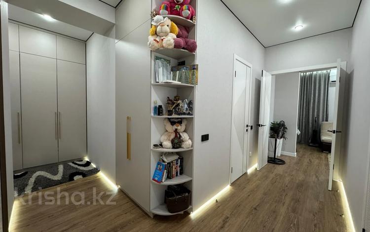 3-бөлмелі пәтер · 79 м² · 2/10 қабат, Гүлдер 3 ш/а., Букетова, бағасы: ~ 53 млн ₸ в Караганде, Казыбек би р-н — фото 2
