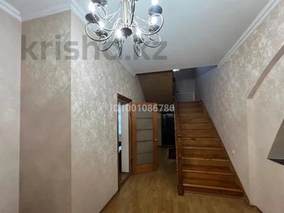 Отдельный дом · 6 комнат · 300 м² · 6 сот., Степана Разина 41 за 84 млн ₸ в Караганде, Казыбек би р-н