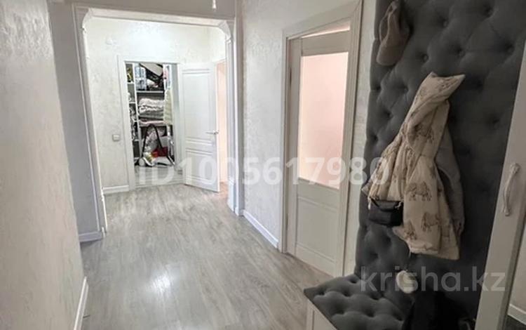 3-бөлмелі пәтер · 110 м² · 6/8 қабат, Алтын ауыл 9, бағасы: 400 000 ₸ в Каскелене — фото 2