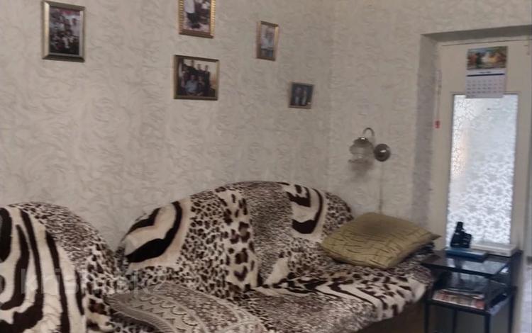 3-комнатная квартира · 62 м² · 3/5 этаж, ул. Касыма Аманжолова 31 за 200 000 ₸ в Караганде — фото 2